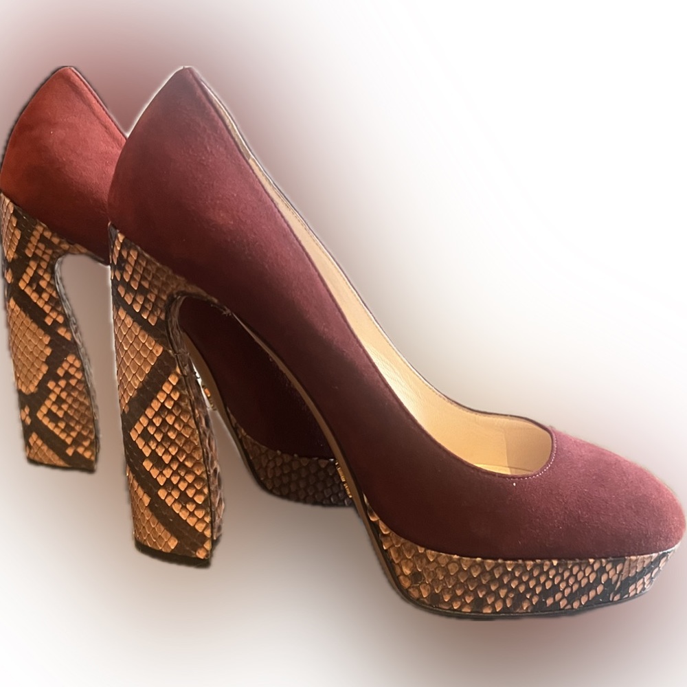 Prada burgundy suede pump. Size EU 40. US size is estimate. gorgeous python heel